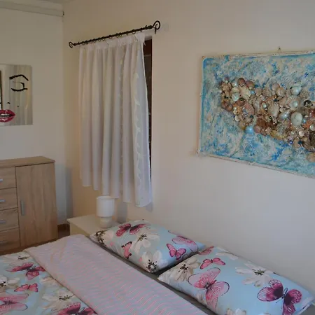 Retro In Nature Lejlighed Pula