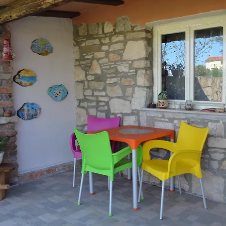 Retro In Nature Lejlighed Pula